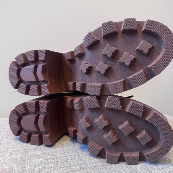 Steve Madden Tan and Brown Lace Up Boots - Picture 8 of 8